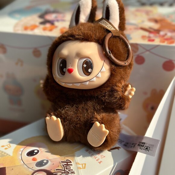 AUTHENTIC ZIZI HAVE A SEAT LABUBU NEW IN PACKAGE - Picture 1 of 6